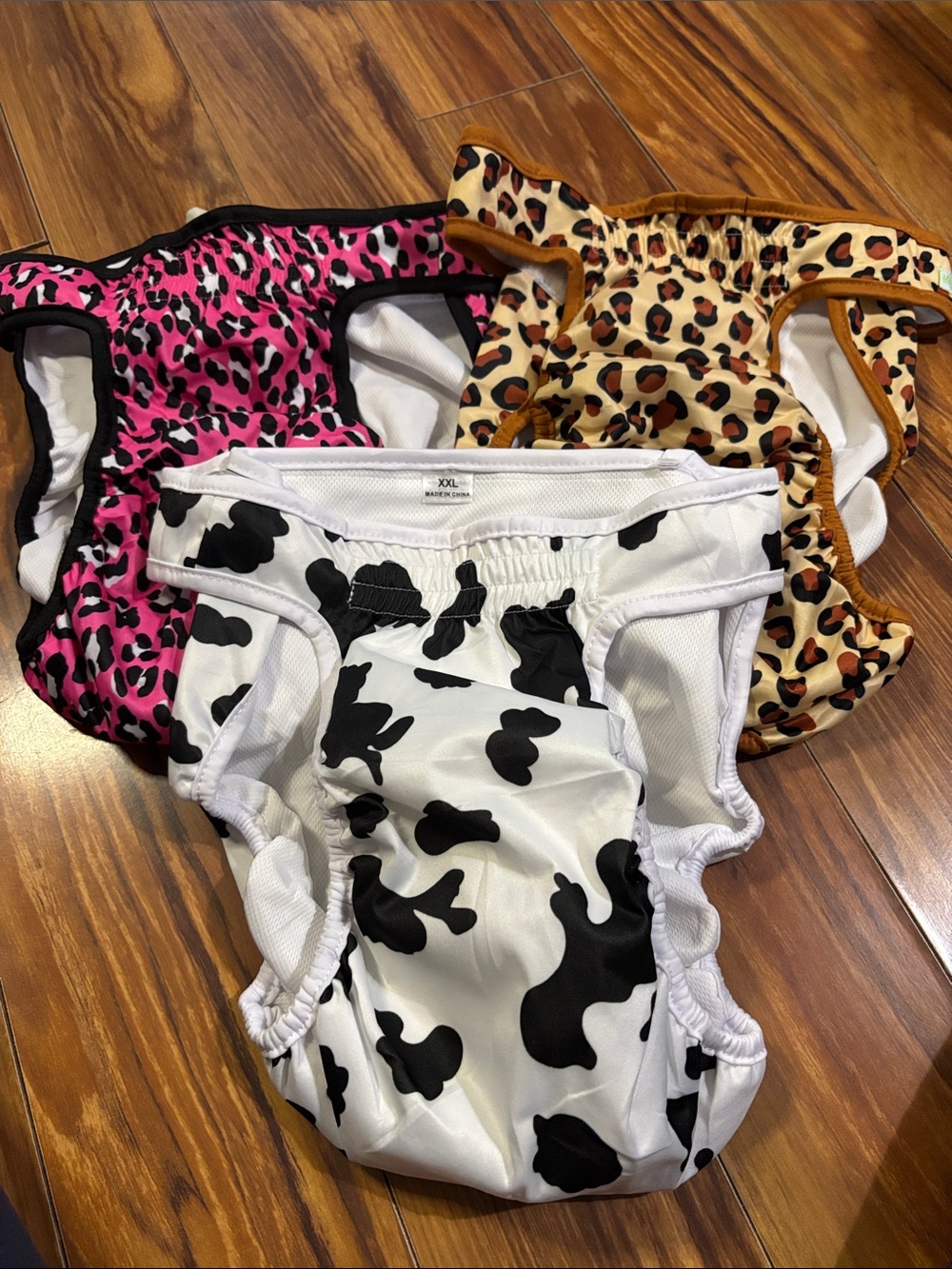 Wegreeco Female Dog Wraps, Size XXL, NIB.